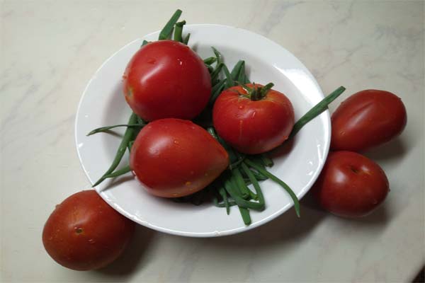 Овощи помидоры лук