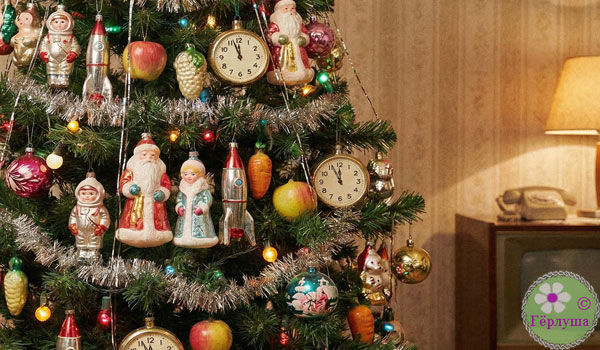 Старые елочные украшения
